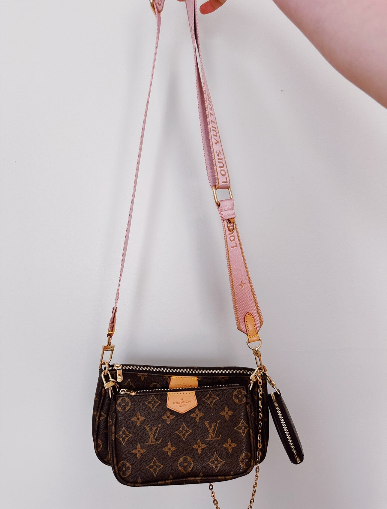 LV pink strap purse pre-order